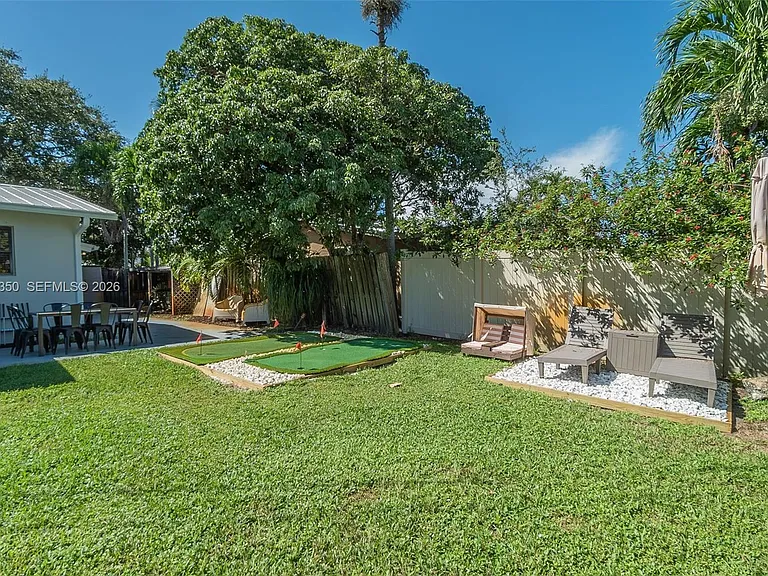712 Tradewind Dr — Photo 38