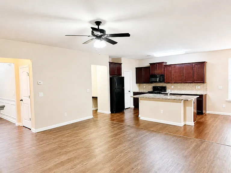 2179 Baywood Tree Ln — Photo 6