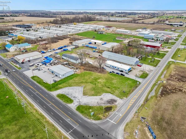 5486 E Harbor Rd, Lakeside Marblehead, OH 43440