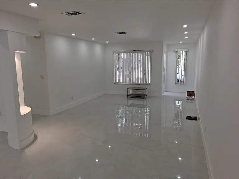 12253 SW 82nd Ave — Photo 30