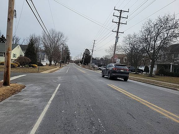 5th image of 3110 W Bangs Ave