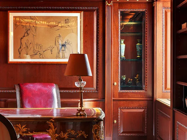 1049 5th Avenue image 4 of 12