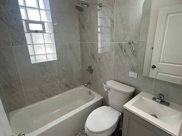 6350 S Champlain Ave #1 — Photo 5