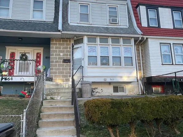 562 Millbank Rd, Upper Darby, PA 19082