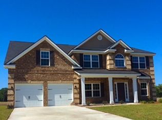 643 Red Oak Ln, Hinesville, GA 31313
