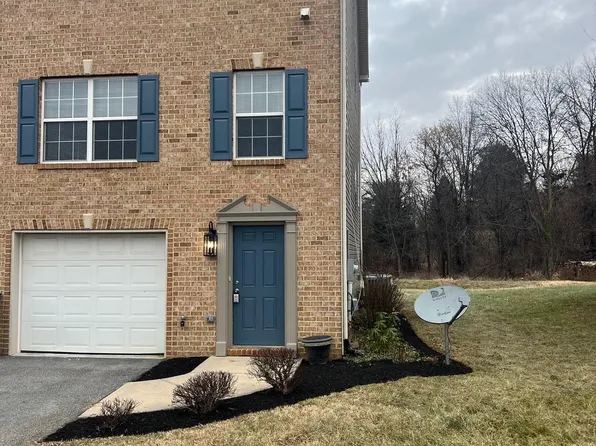 17305 Evergreen Dr, Hagerstown, MD 21740