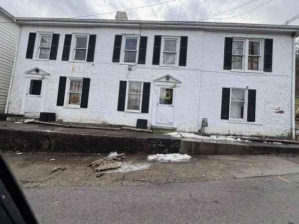 232 W 3rd St, Maysville, KY 41056