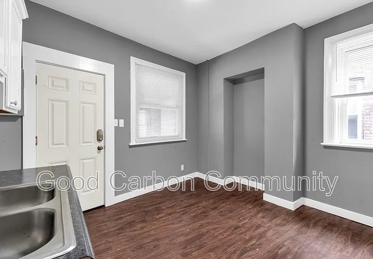1073 Grant St #21 — Photo 12