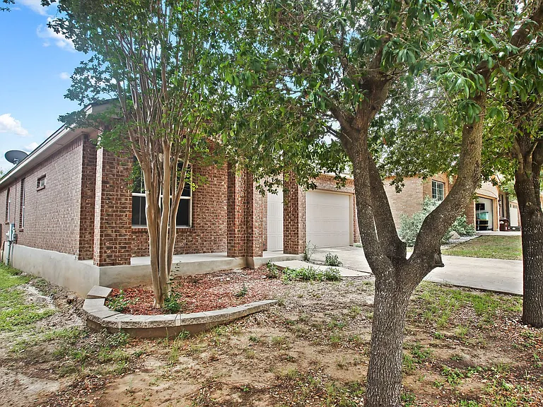 12206 Dewitt Way — Photo 3
