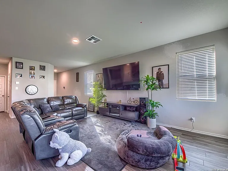5011 Sandstone Way — Photo 6