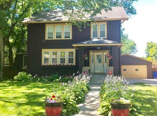 617 11th St S, Fargo, ND 58103