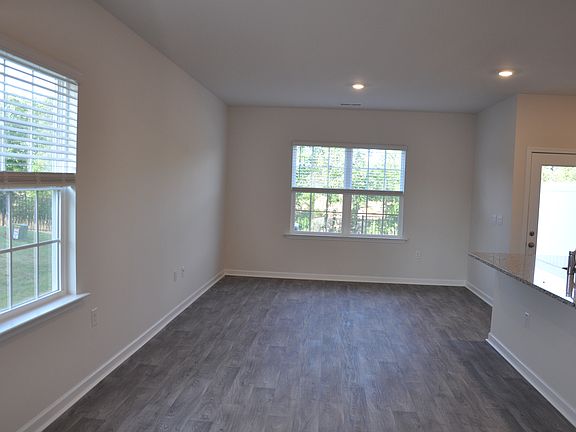 5th image of 359 David Hill Dr #29