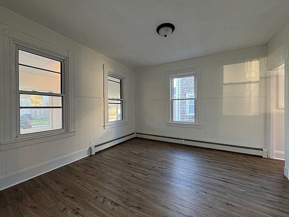 5th image of 26 Keene St