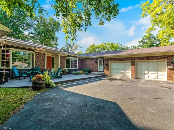 19 Oakley Rd, Brantford, ON N3T 5J9