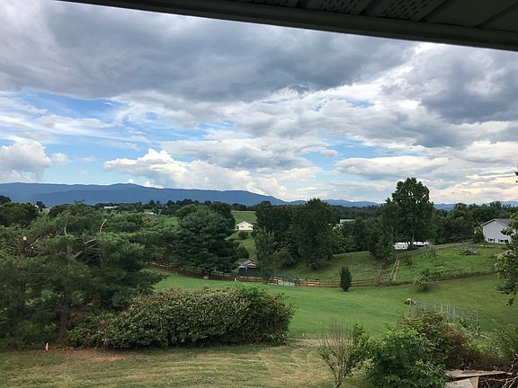 2nd image of 504 Whisperwood Dr