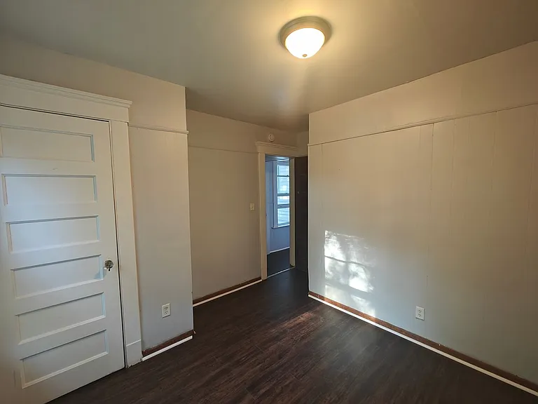 83 Norton St — Photo 10
