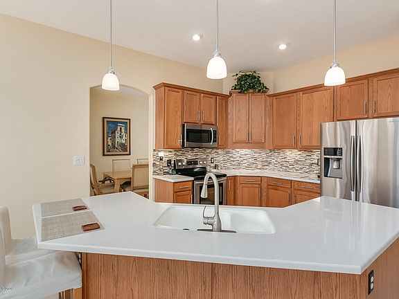 4th image of 4628 Alamanda Dr