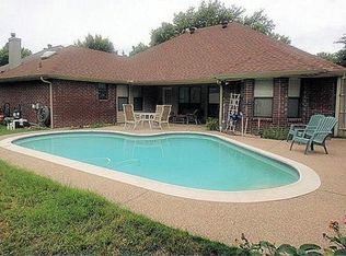 6820 Wayfarer Trl, Fort Worth, TX 76137