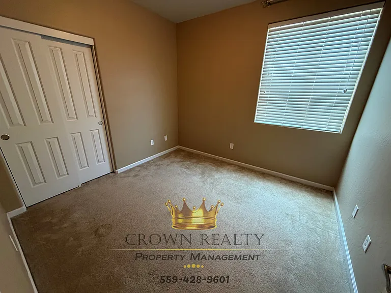 6414 W Perez Ave — Photo 12