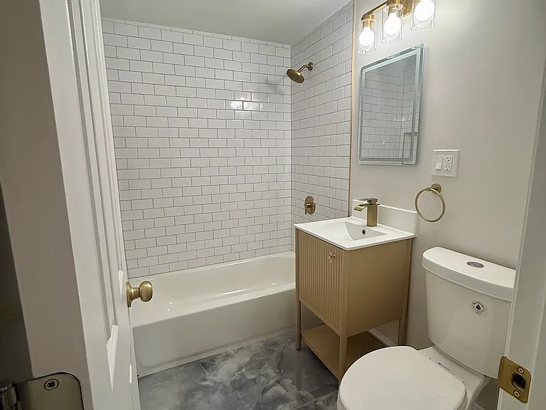 127 Debary Dr — Photo 18