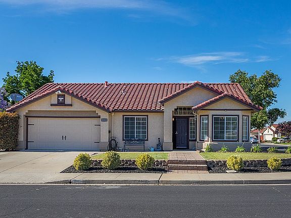 4th image of 3000 Coconut Ct