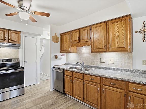 3rd image of 7771 Kennesaw Dr