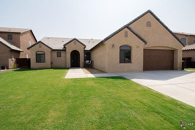 1st image of 2033 Chaparral Dr