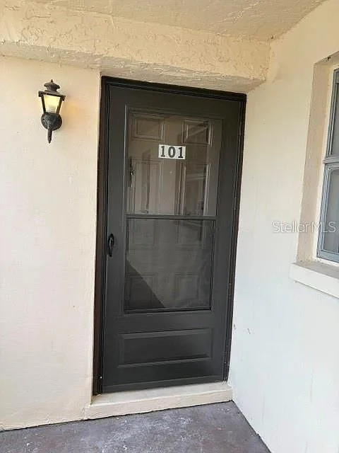 1 bed, 1.0 bath, 594 sqft, $1,150 — Photo 2