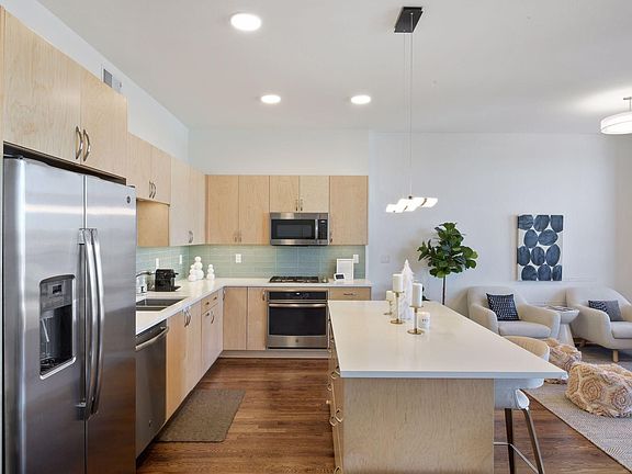 4th image of 1240 S 2nd St Unit 728