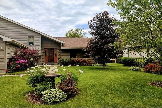 23 Cremin Dr photo 1