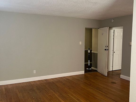 4th image of 3199 Morganford Rd APT 6