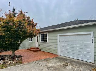 37404 Bay St NE, Hansville, WA 98340
