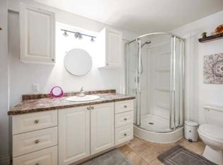 275 Fennell Ave E, Hamilton, ON L9A1S8