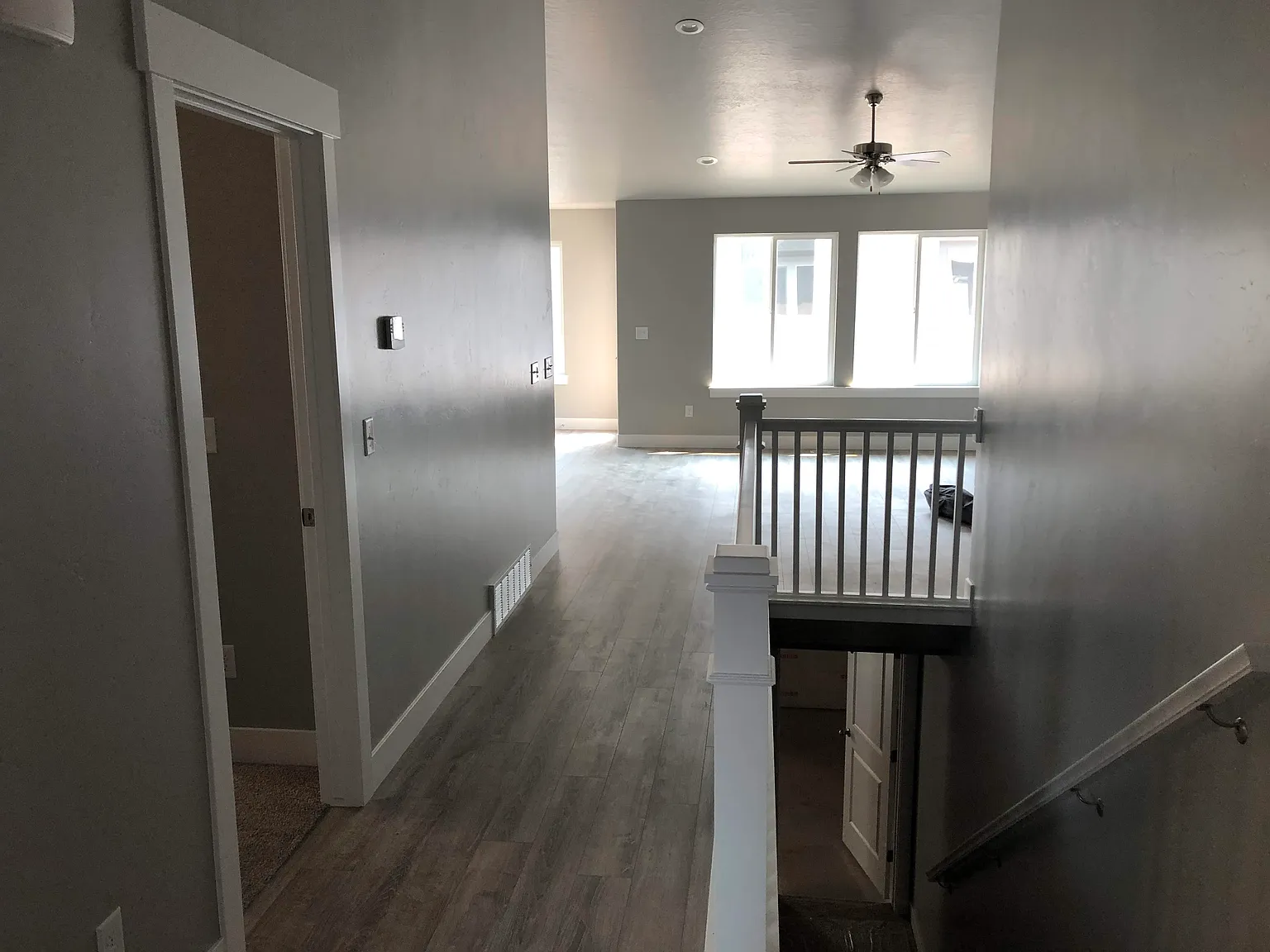 6 bed, 2800 sqft, $2,800 — Photo 2