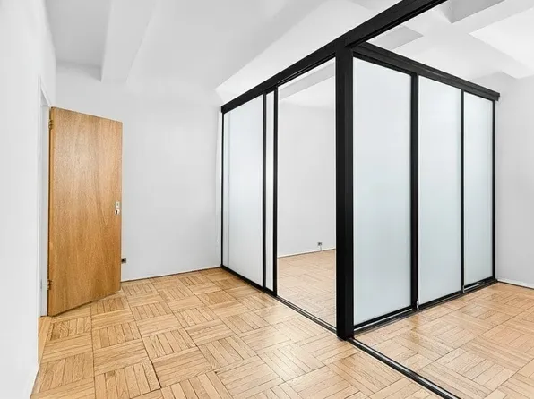 15 West 84th Street image 2 of 6