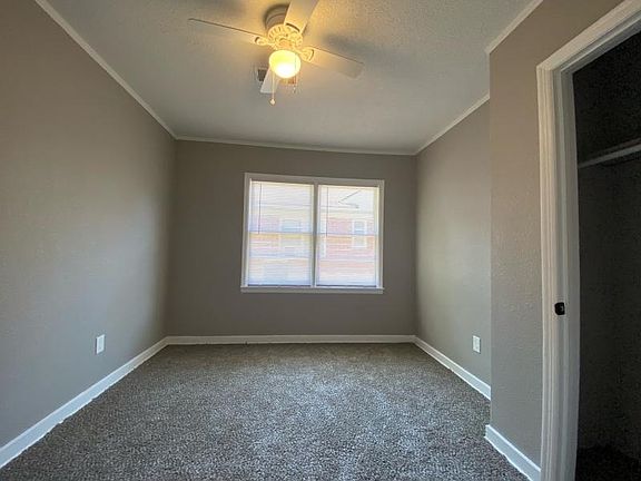 5th image of 829 Woodland Ave