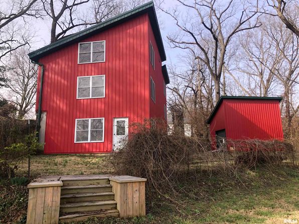 126 E Butler St, Grayville, IL 62844