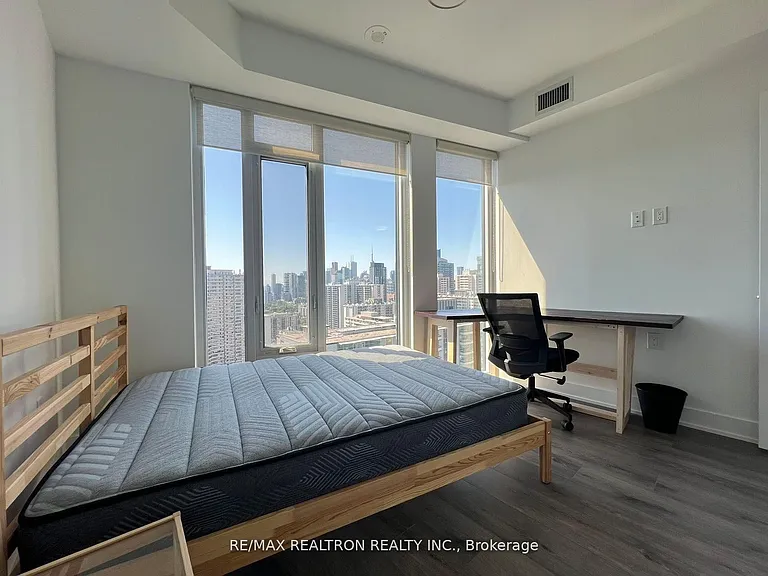 575 Bloor St E #2608 — Photo 41