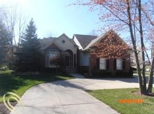 22975 Beck Rd, Novi, MI 48374