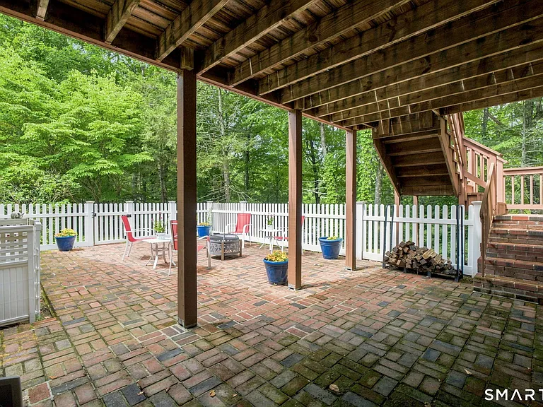 40 Rockledge Dr — Photo 5