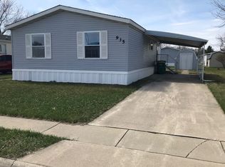 935 S 9th St, Dekalb, IL 60115