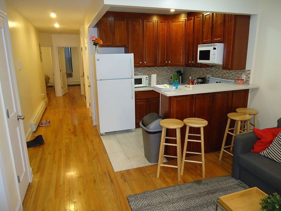 1st image of 389 8th Ave #3F
