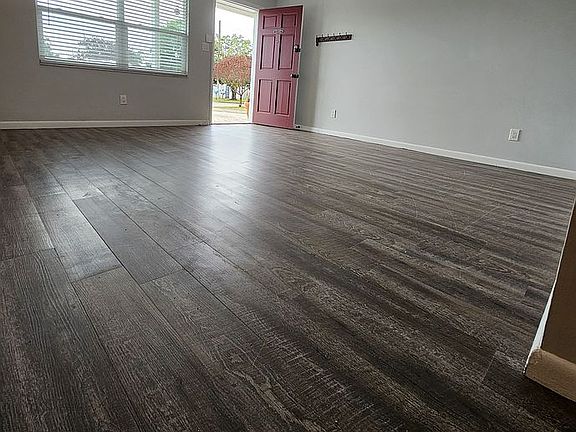 3rd image of 1903 Simonton Ave