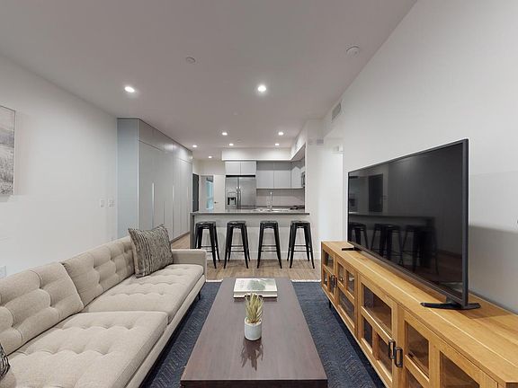 2nd image of 1515 Colby Ave APT 116