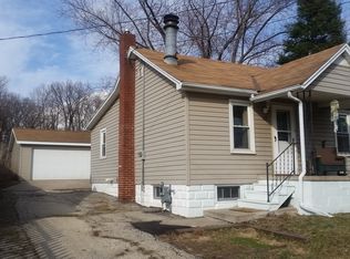 129 Riverview Dr, Creve Coeur, IL