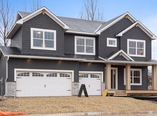 7662 Waters Edge Ave Ave, Shakopee, MN 55379