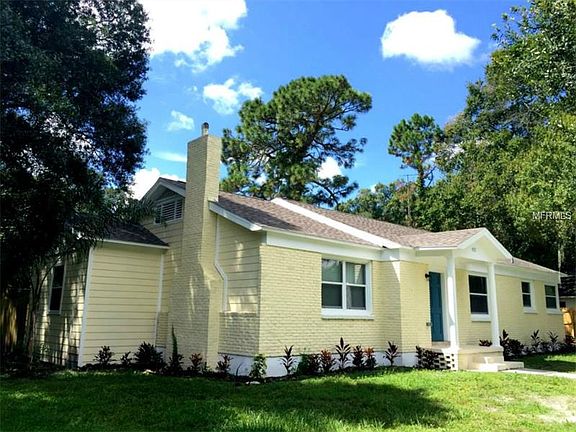 2nd image of 902 W Candlewood Ave