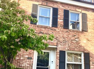 1143 N Taylor St, Arlington, VA 22201