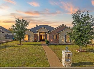 112 Ellis Farm Rd, Hewitt, TX 76643