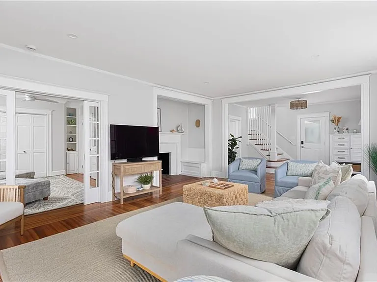 46 Esplanade St — Photo 9
